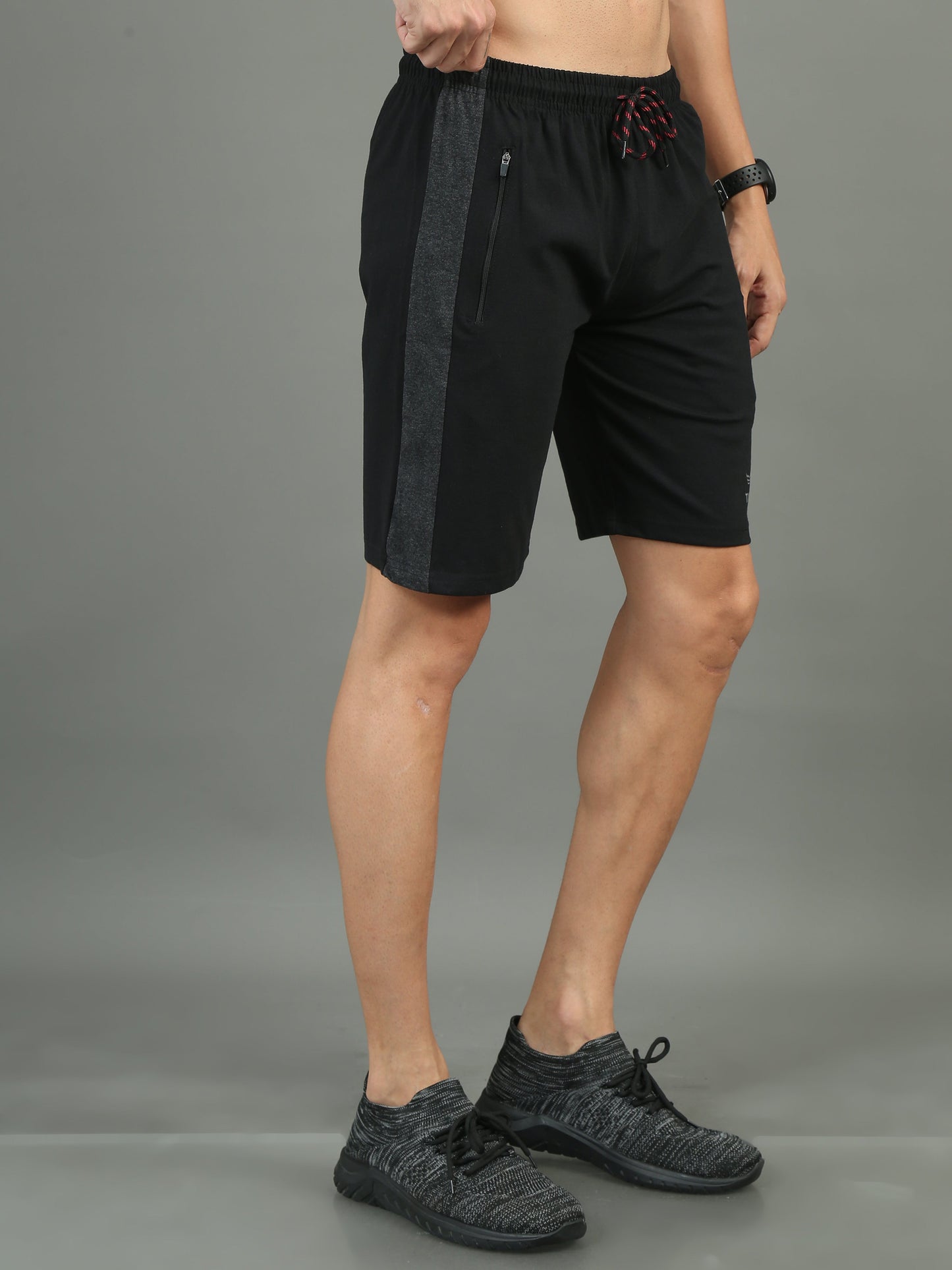 Mens Premium Black Shorts With Side Cut And Zip Pockets TK711